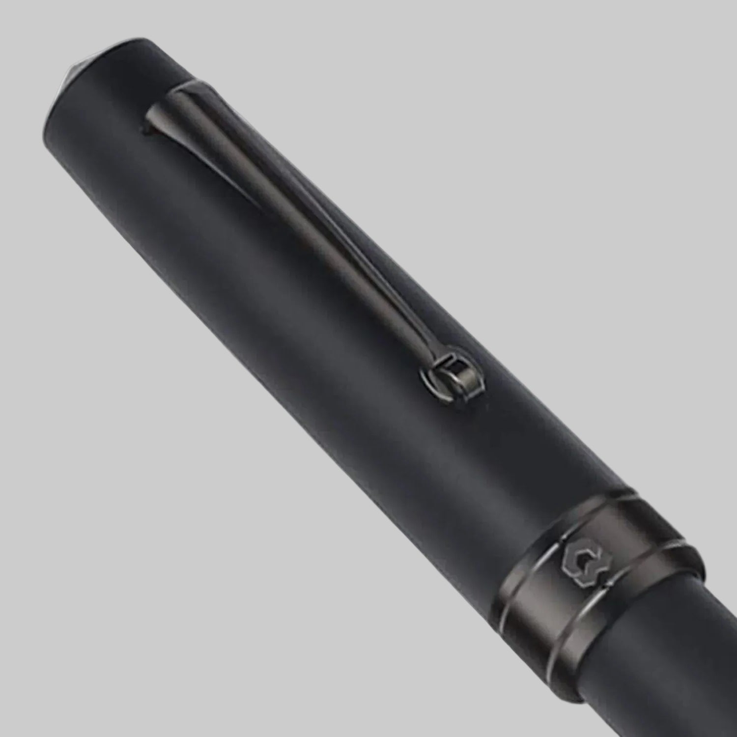 Arista | One Classic | Fountain Ink Pen | Matt Black-titanium Trims Arista