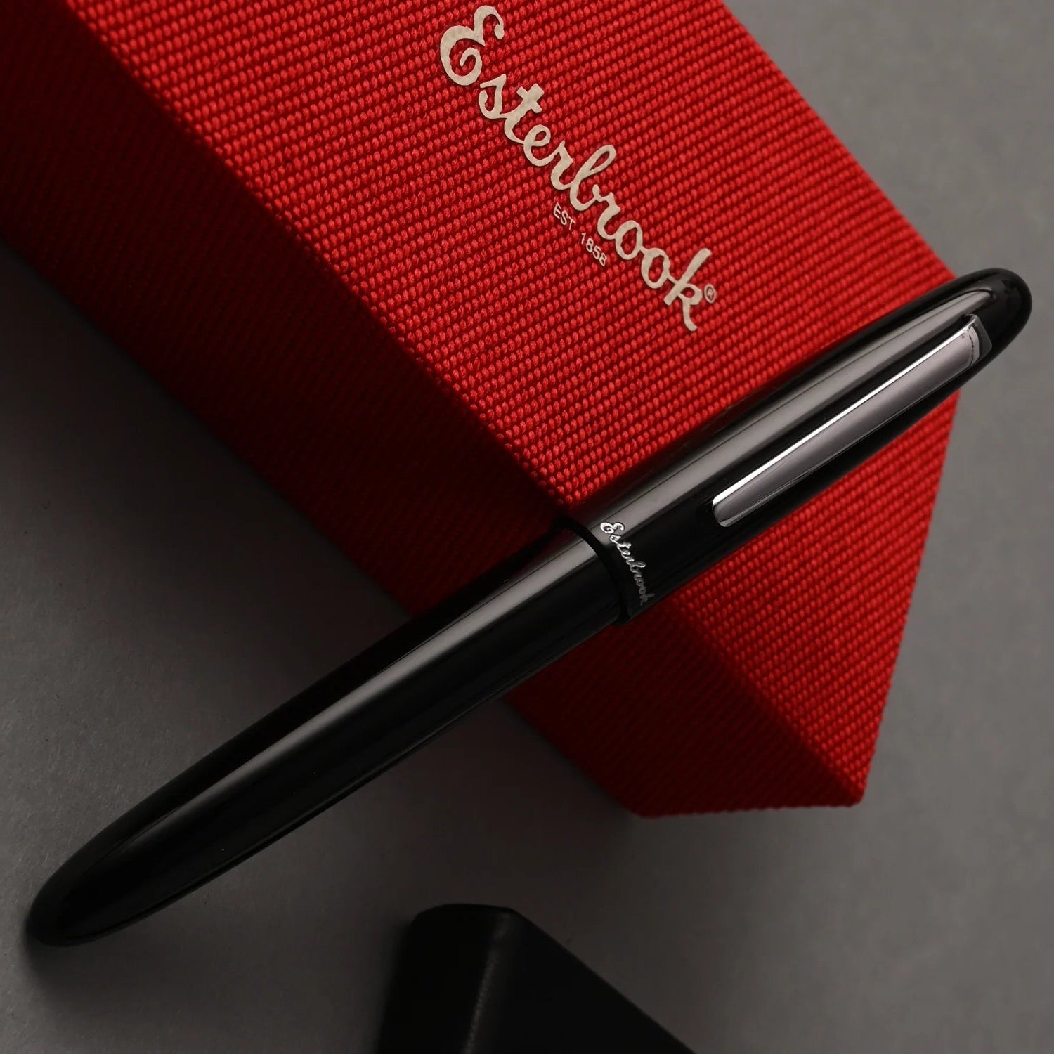Esterbrook Estie Regular Fountain Pen - Ebony Black CT esterbrook