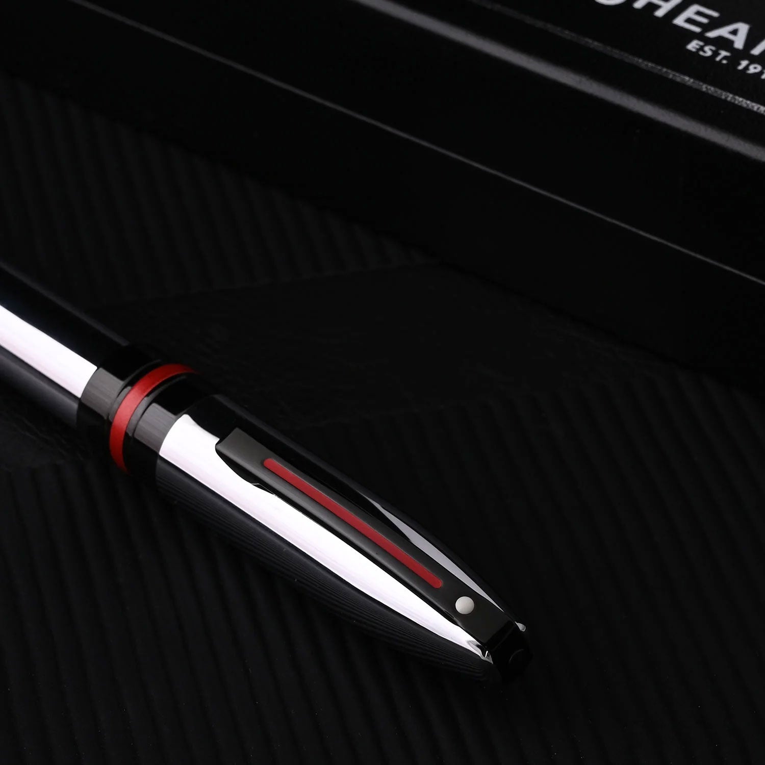 Sheaffer Icon Fountain Pen - Chrome PVD Sheaffer