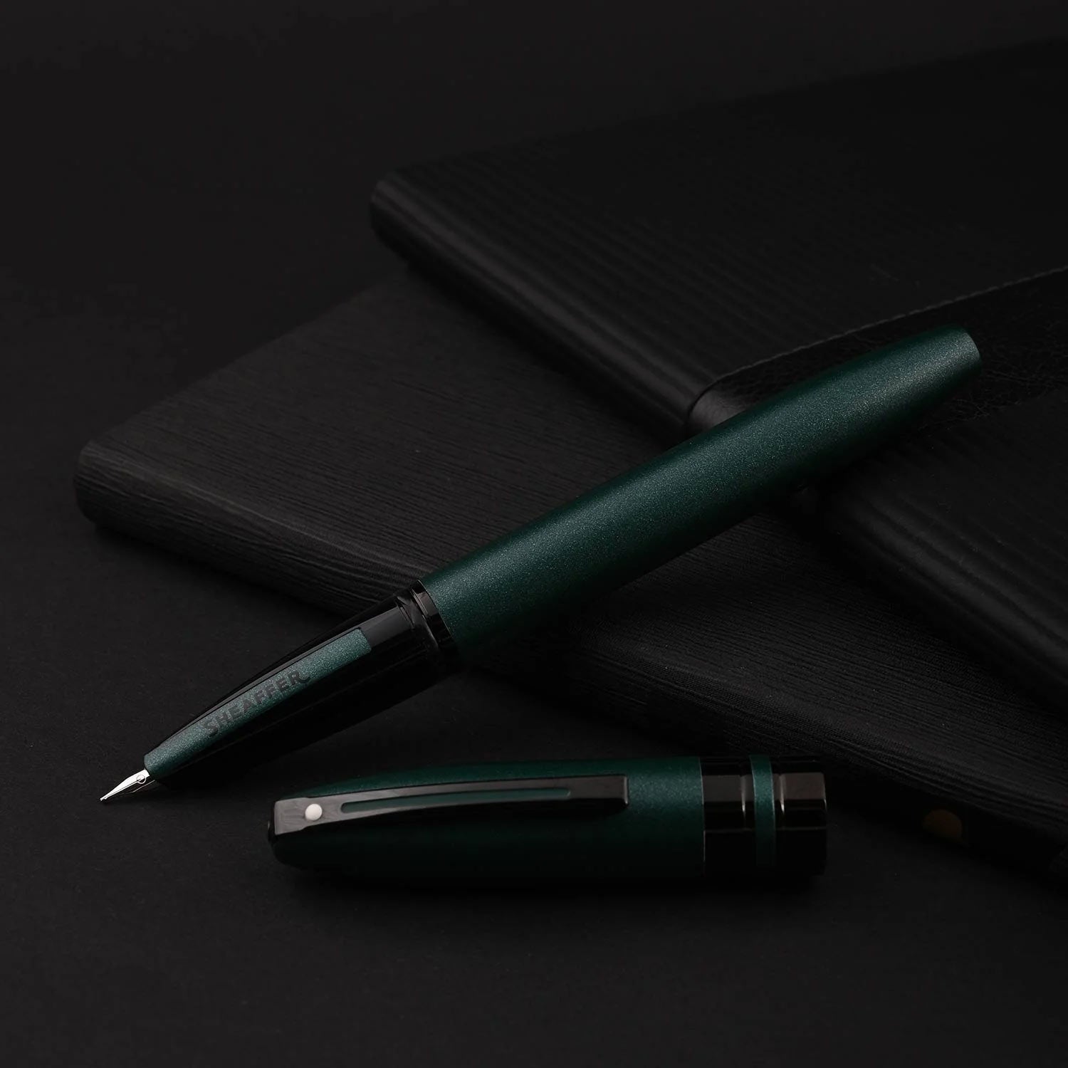 Sheaffer Icon Fountain Pen - Metallic Green PVD Sheaffer