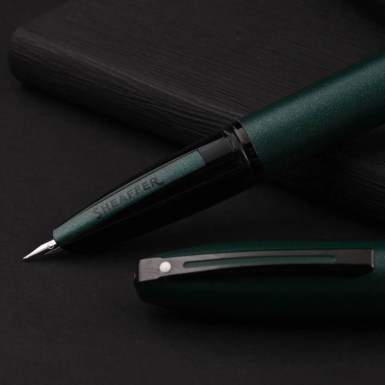 Sheaffer Icon Fountain Pen - Metallic Green PVD Sheaffer