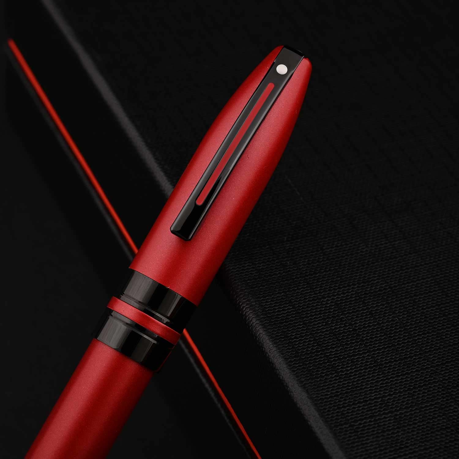 Sheaffer Icon Fountain Pen - Metallic Red PVD Sheaffer