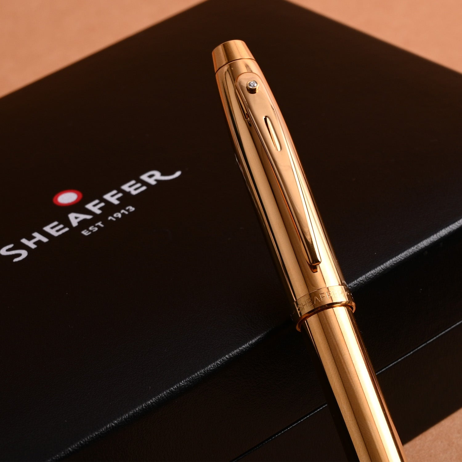 Sheaffer 100 PVD Gold with Diamond Embellishment Fountain Pen Sheaffer
