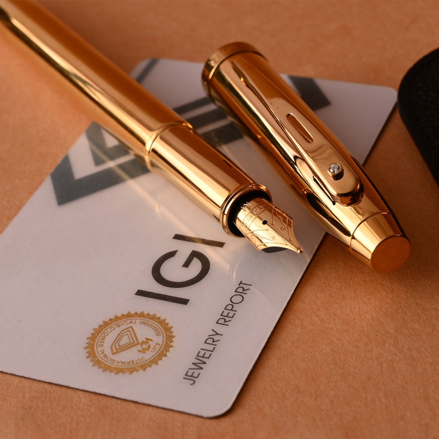 Sheaffer 100 PVD Gold with Diamond Embellishment Fountain Pen Sheaffer