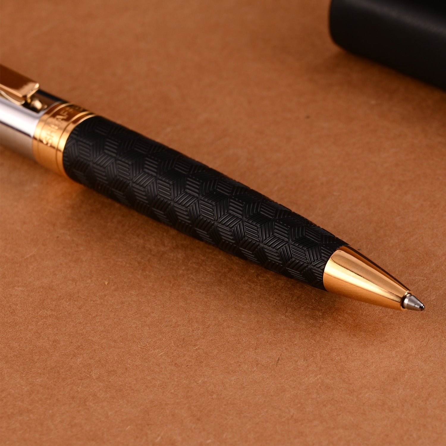 Sheaffer 300 Ball Pen - Engraved Black & Chrome GT Sheaffer