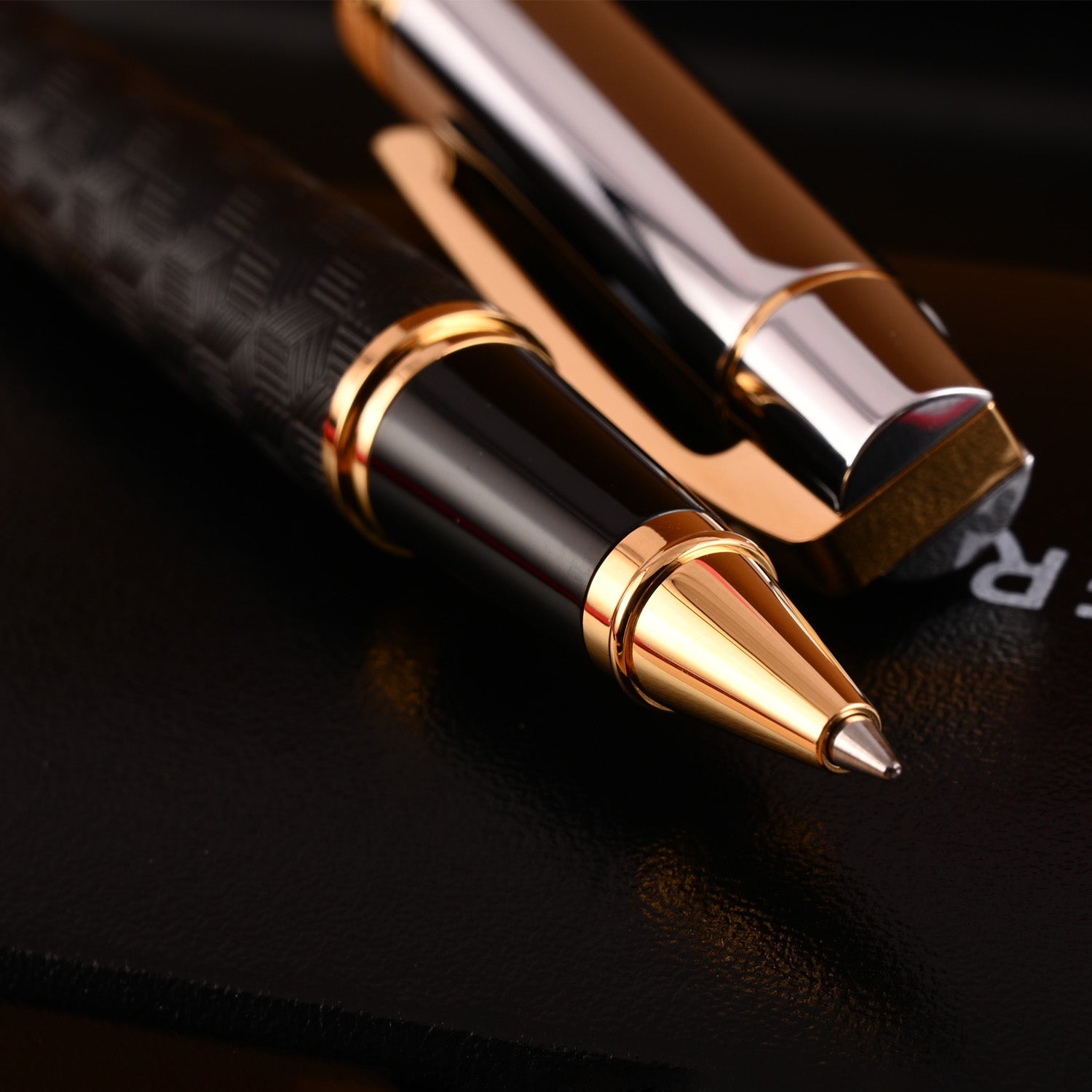 Sheaffer 300 Roller Ball Pen - Engraved Black & Chrome GT Sheaffer