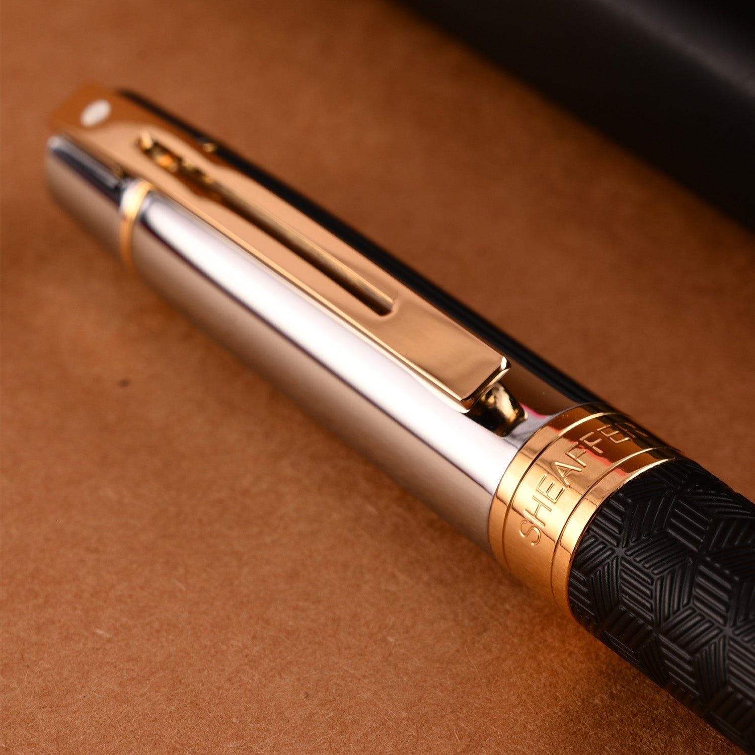 Sheaffer 300 Roller Ball Pen - Engraved Black & Chrome GT Sheaffer