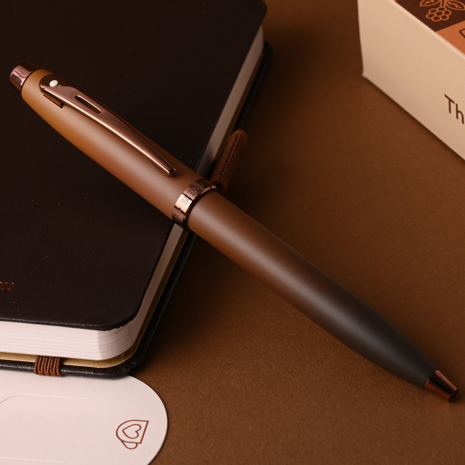 Sheaffer 9374 Gift Set - 100 Series Coffee Matte Brown Ball Pen with Brown Small Notebook Sheaffer