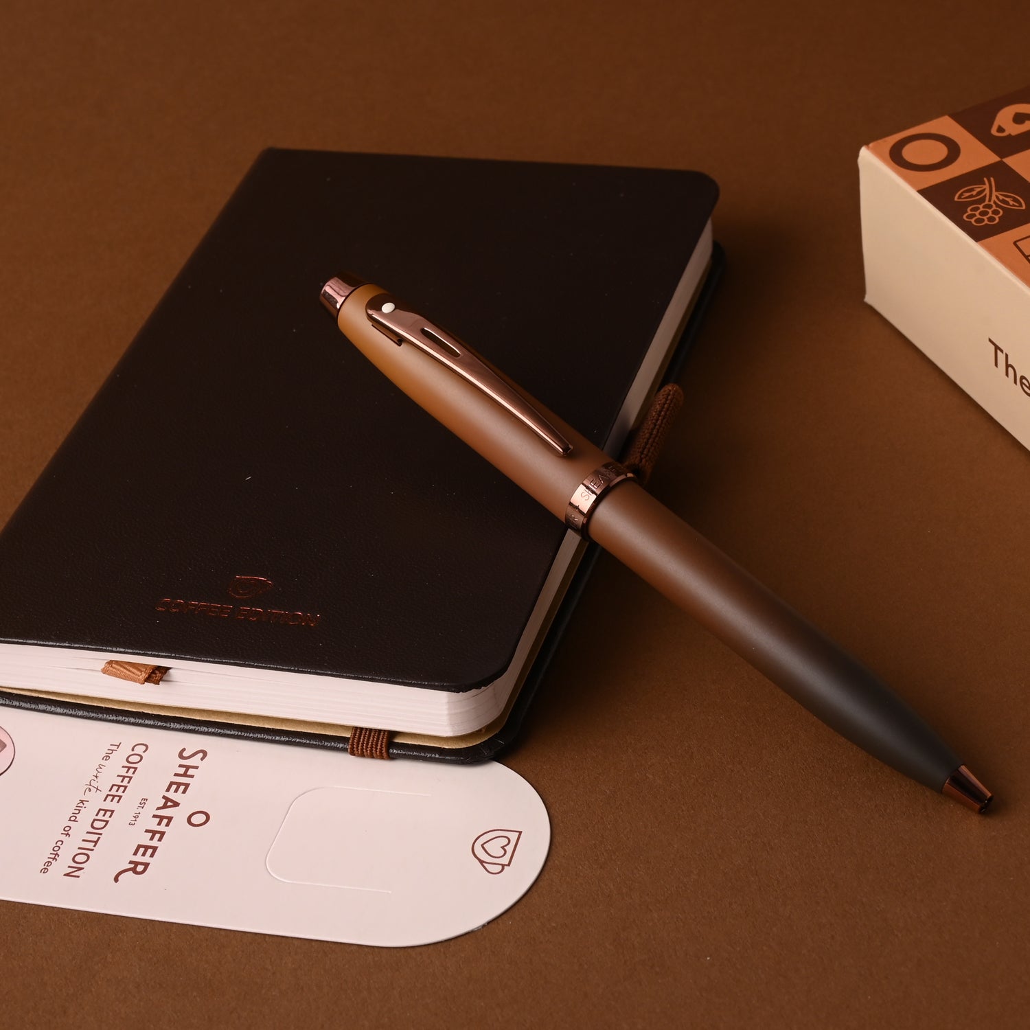 Sheaffer 9374 Gift Set - 100 Series Coffee Matte Brown Ball Pen with Brown Small Notebook Sheaffer