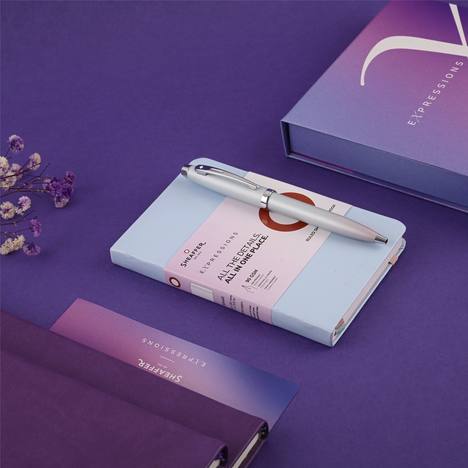 Sheaffer 9376 Gift Set - Expressions 100 Blue & Pink Pearlised Gradient Ball Pen with A6 Notebook Sheaffer