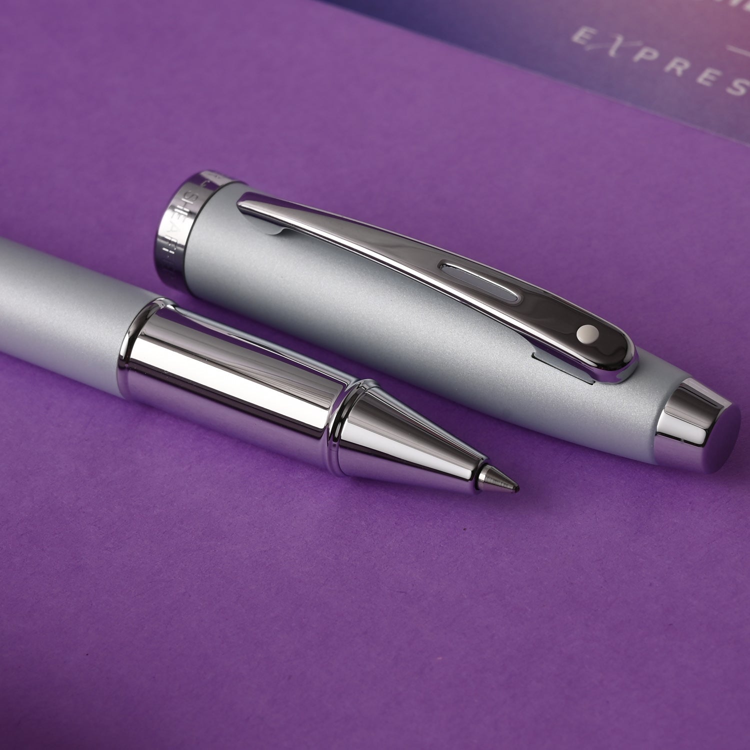 Sheaffer Expressions 100 Roller Ball Pen - Blue & Pink Pearlised Gradient CT Sheaffer