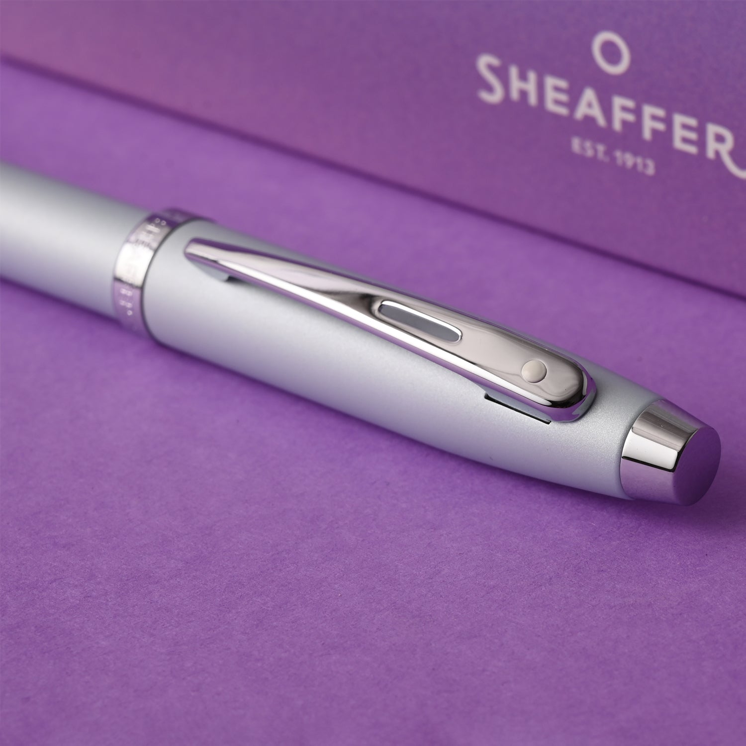 Sheaffer Expressions 100 Roller Ball Pen - Blue & Pink Pearlised Gradient CT Sheaffer