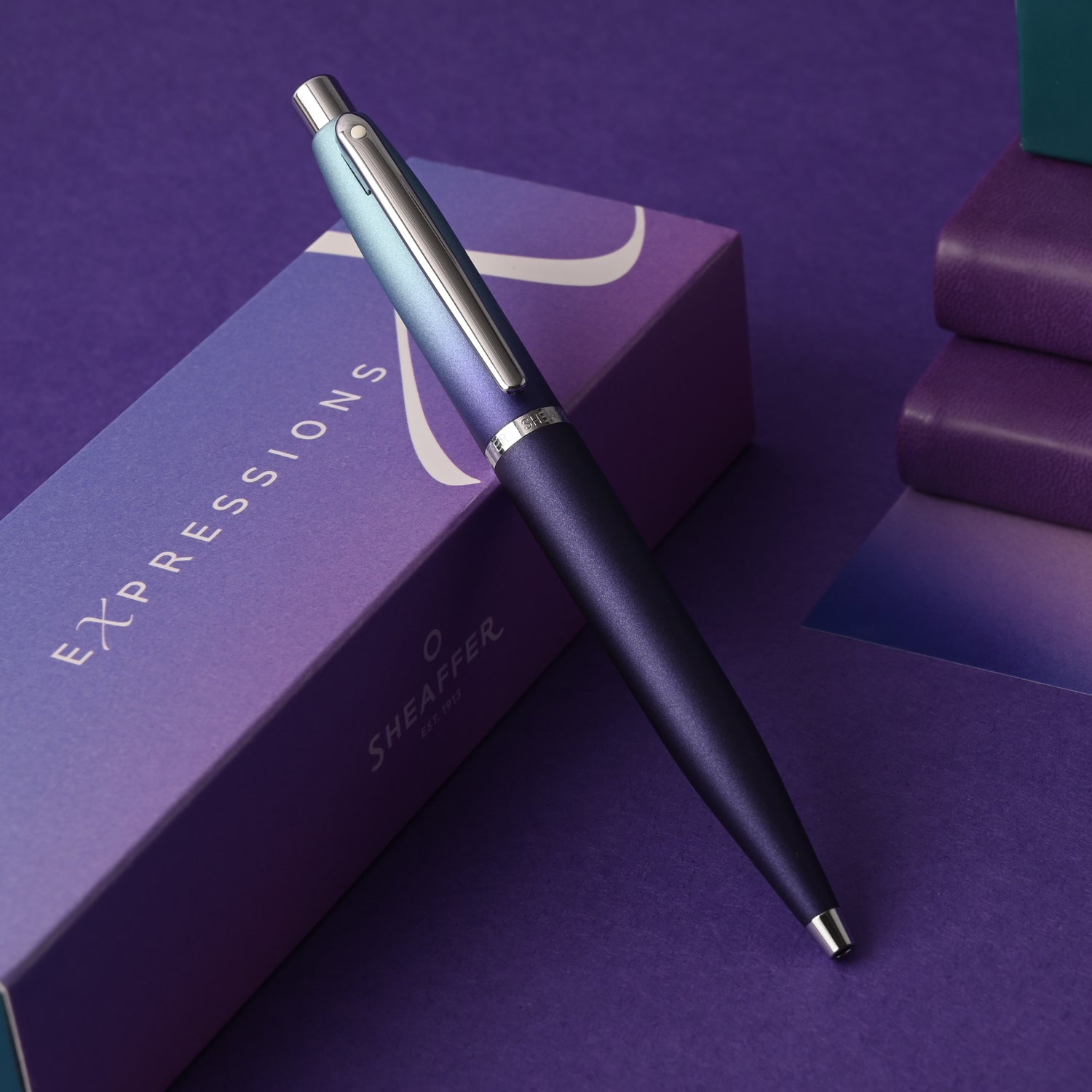 Sheaffer Expressions VFM Ball Pen - Blue & Purple Pearlised Gradient CT Sheaffer