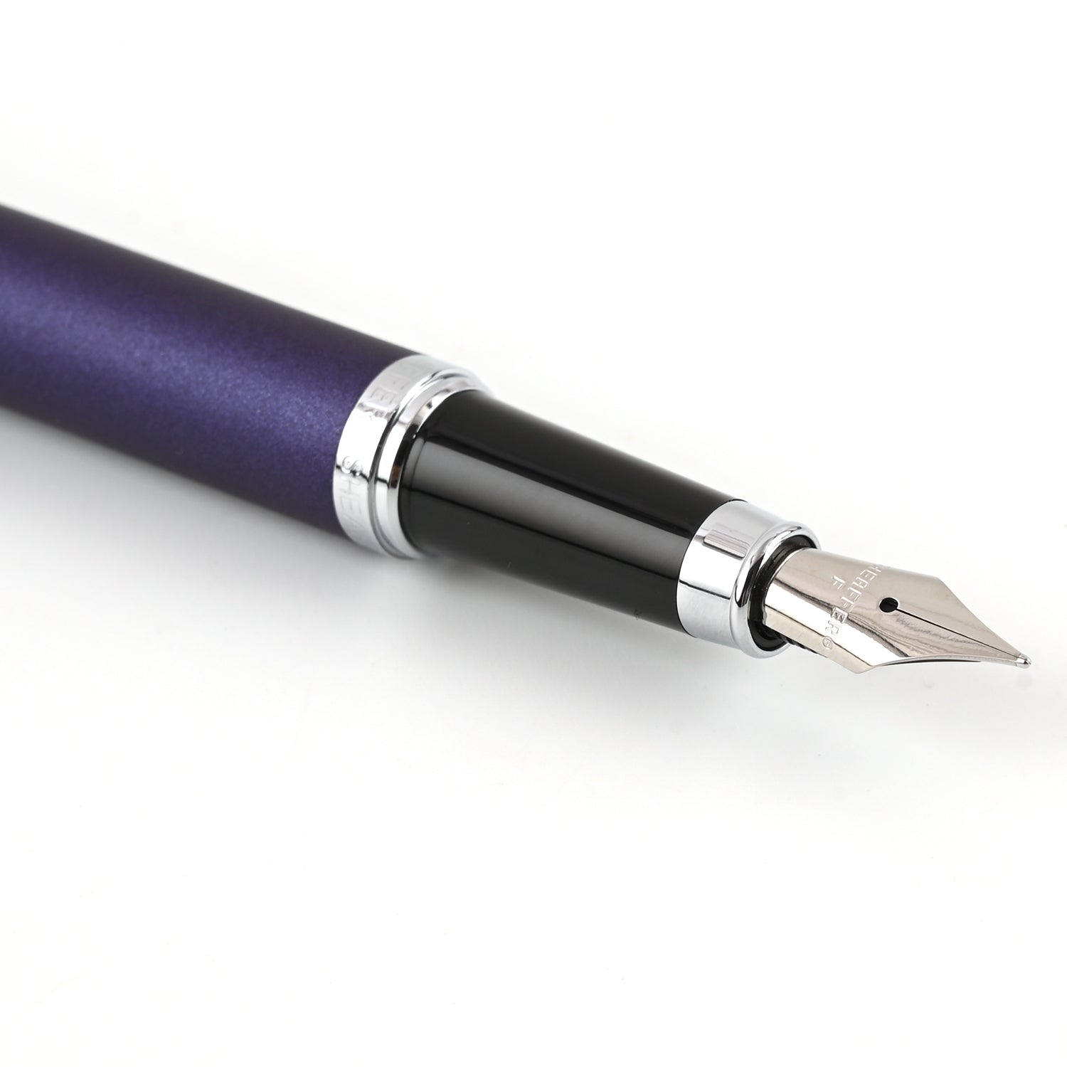 Sheaffer Expressions VFM Fountain Pen - Blue & Purple Pearlised Gradient CT Sheaffer