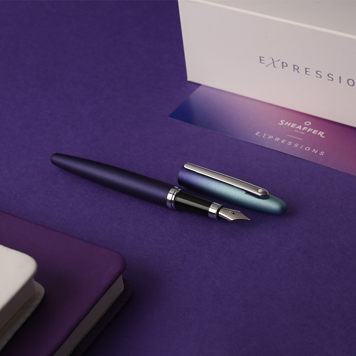 Sheaffer Expressions VFM Fountain Pen - Blue & Purple Pearlised Gradient CT Sheaffer
