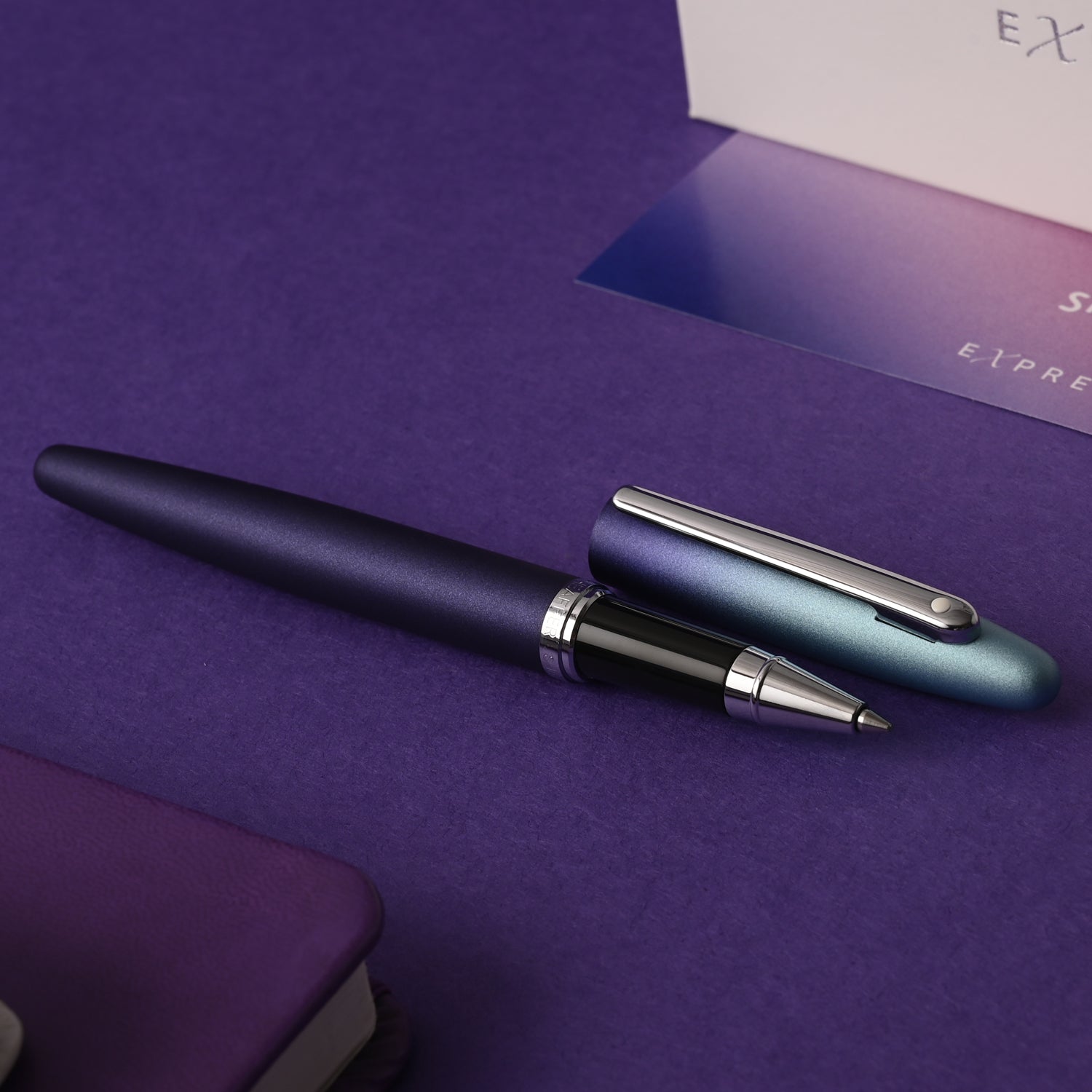 Sheaffer Expressions VFM Roller Ball Pen - Blue & Purple Pearlised Gradient CT Sheaffer