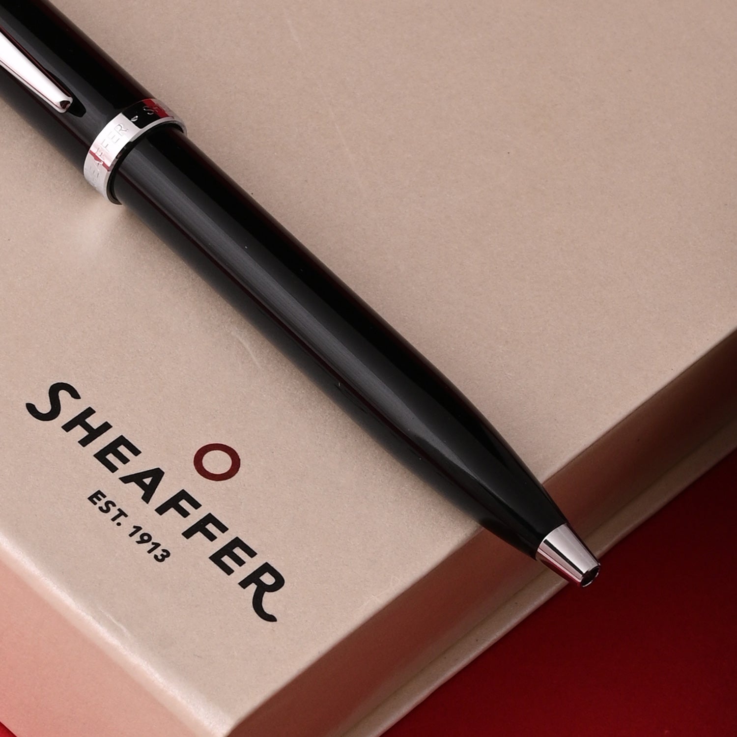 Sheaffer Gift Set - 100 Series Black CT Ball Pen with Card Holder Sheaffer