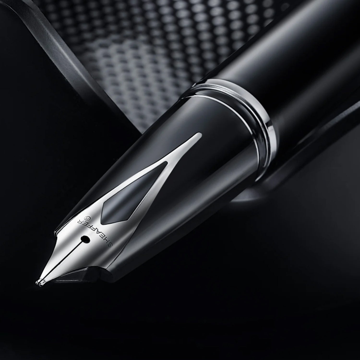 Sheaffer Legacy Fountain Pen - Glossy Black CT Sheaffer
