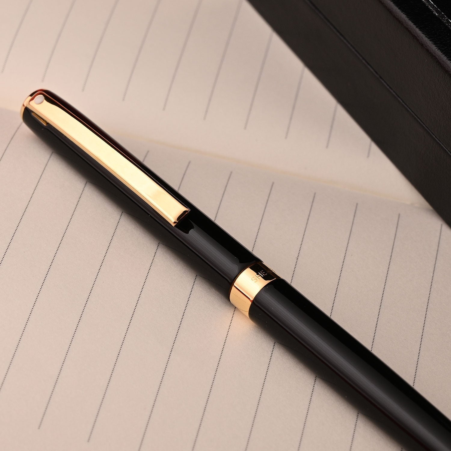 Sheaffer Sagaris Ball Pen - Glossy Black GT Sheaffer
