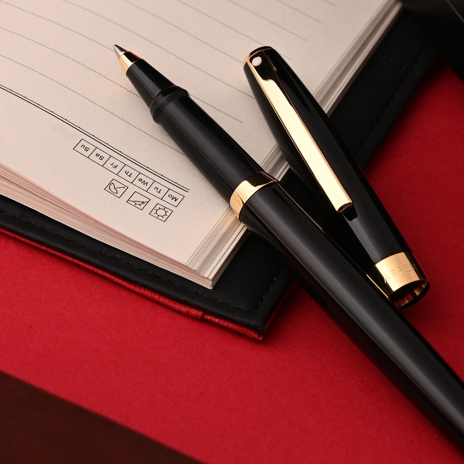 Sheaffer Sagaris Roller Ball Pen - Glossy Black GT Sheaffer