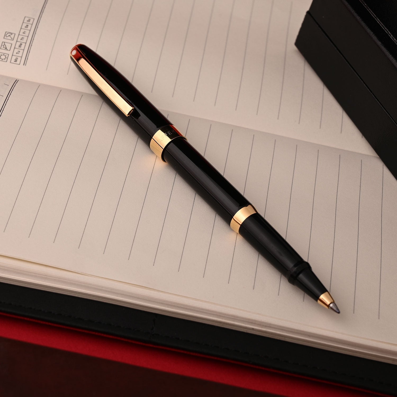 Sheaffer Sagaris Roller Ball Pen - Glossy Black GT Sheaffer