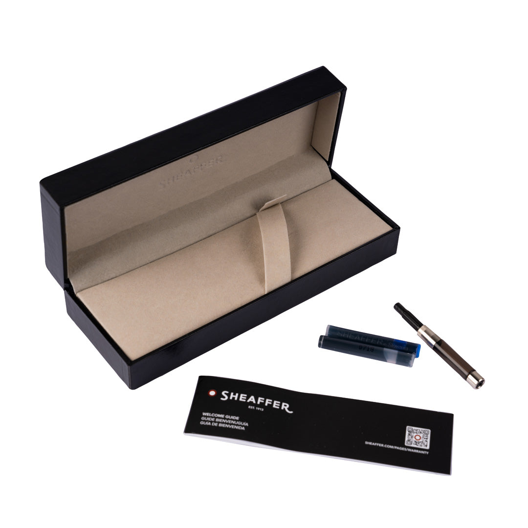 Sheaffer 9322 Gift 100 Fountain Pen (Medium) Glossy Black with Gold Trim Sheaffer