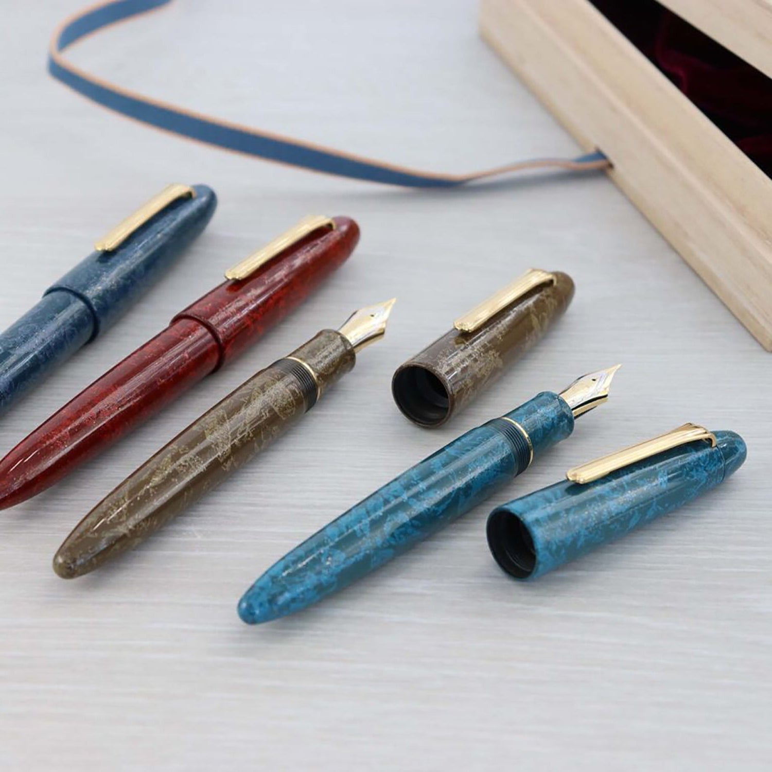 Sailor 1911 King of Pens Iro-Miyabi Bun-Jin-Cha Brown GT Fountain pen Sailor