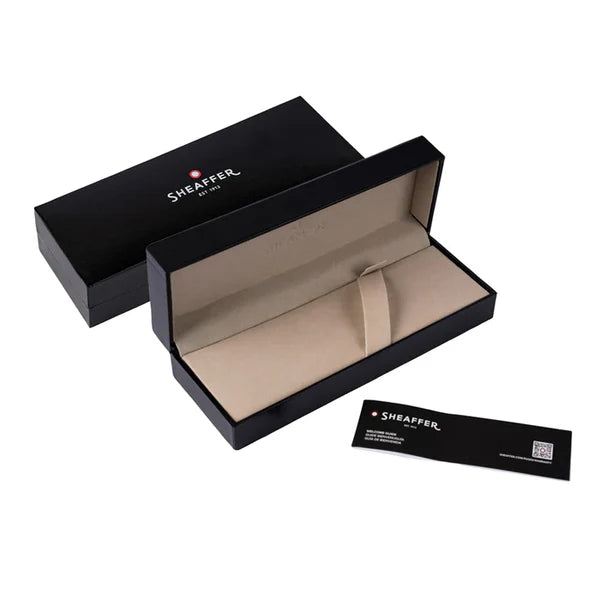 Sheaffer | 300 | 9325 | Roller Ball Pen | - Glossy Black GT Sheaffer